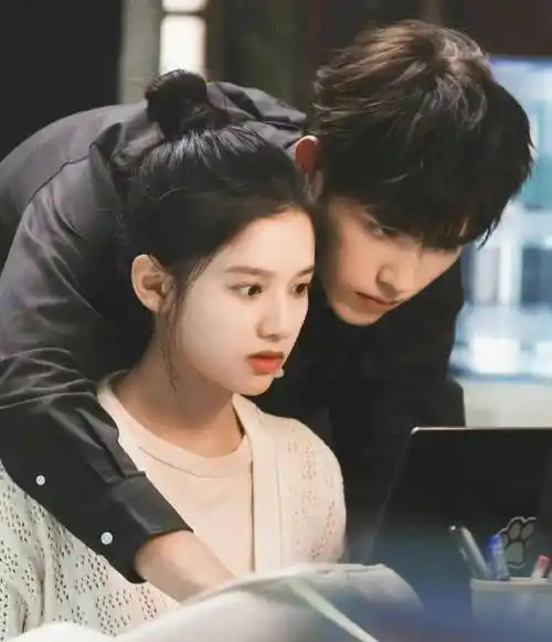 陈飞宇,欧阳娜娜以及綦美合的三角恋你知道吗?_陈少爷_铁三角_王文