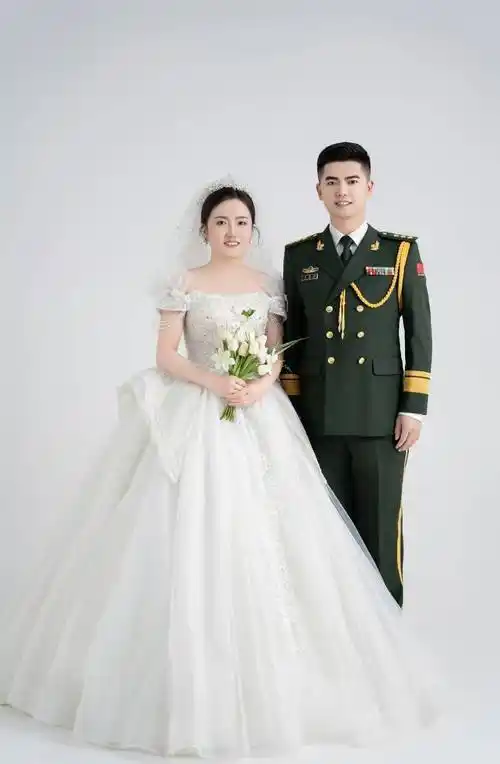 16对军人结婚照太甜了,赶紧点赞吧!