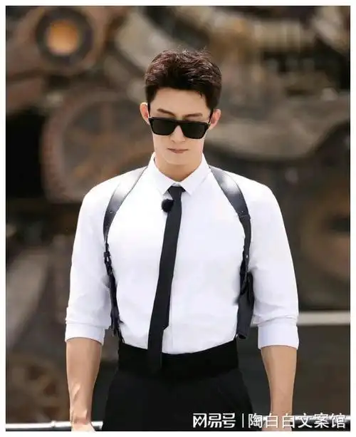 来看看黄景瑜为什么这么招男粉女粉喜欢呢!