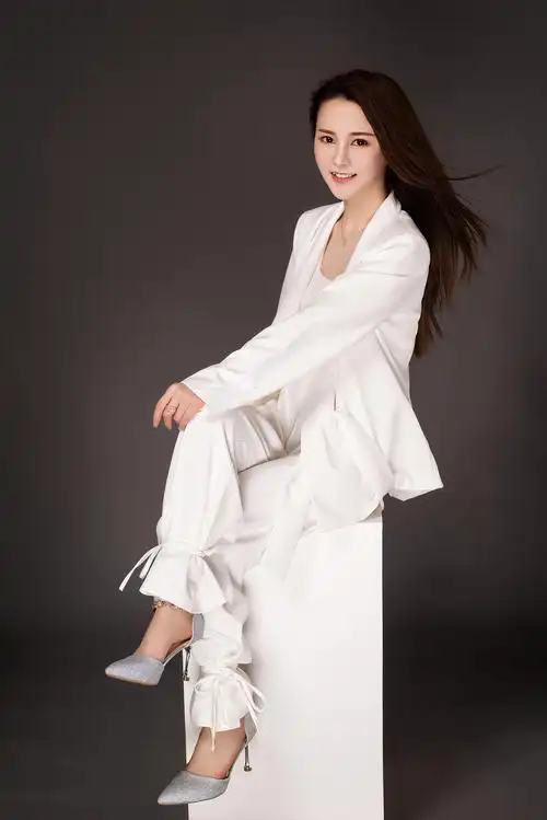 形形象照|摄影|时尚/艺术摄影|简单生活视觉 - 原创作品 - 站酷