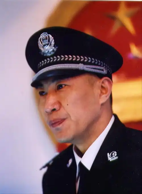 难怪演警察那么像,原来这3位都是真警察,一部《狂飙》直接杀疯