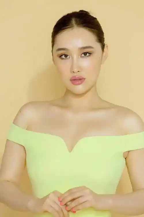 p data-id="2bw5bdchmhp">王冰冰,活跃在欧洲