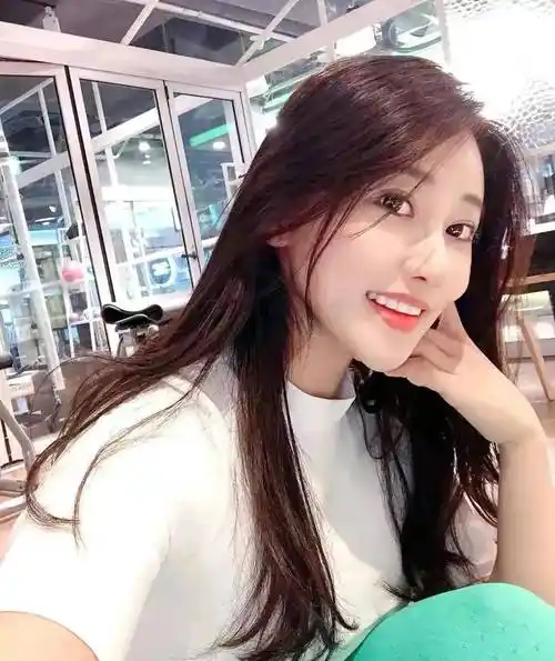 被称为私教界奶茶妹妹,之前也是个小胖子_漂亮_jamie_女生