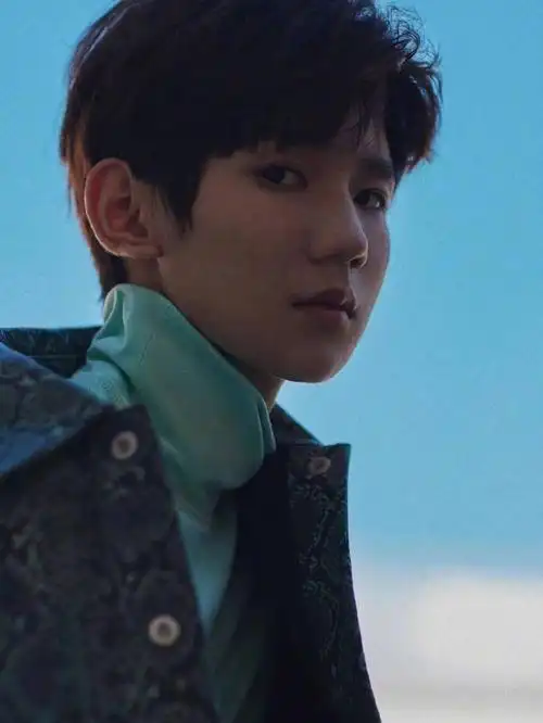 至少让这杯咖啡风味稍微变甜#tfboys  #王源 #tfboys王源  #唯爱王源