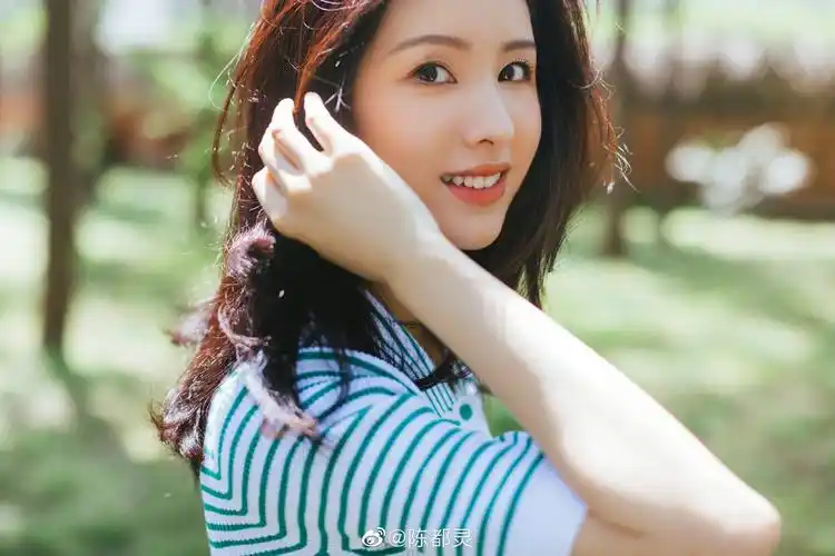 专访|演员陈都灵:看反派"发疯",挺解压_新浪财经_新浪网