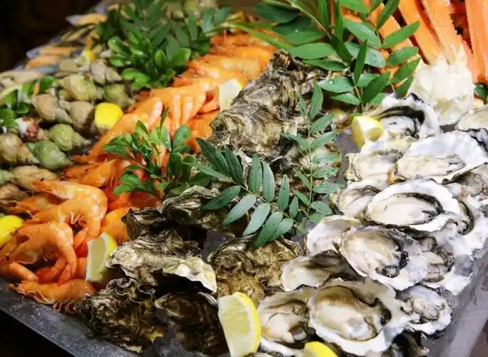 盛夏海鲜自助餐dining娜
