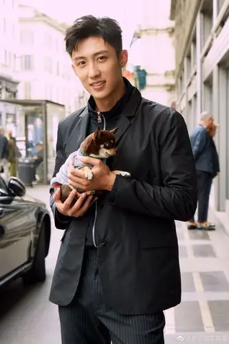 黄景瑜的白衬衫