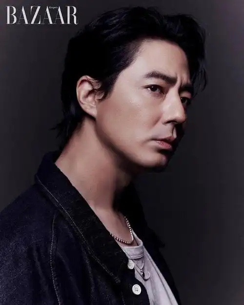 赵寅成x韩孝周情侣画报,历代级的颜值化学反应