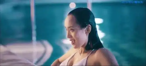 《夏洛特烦恼》王智性感泳装出水,好身材呼之欲出!