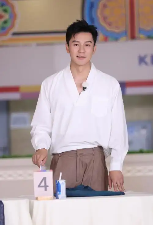 李晨超话#奔跑吧今晚好梦靠选择#千千万万条选择只为夜晚安心入眠