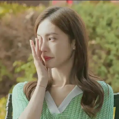 金晨 の 头像 /图源见logo 676767侵删