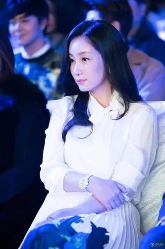 《女人花似梦》开机发布会 秦海璐丁一宇异国恋