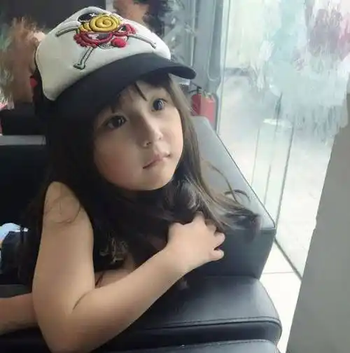 "小芈月"11岁近照曝光,长相清纯甜美,网友表示愿意等她长大_刘楚恬