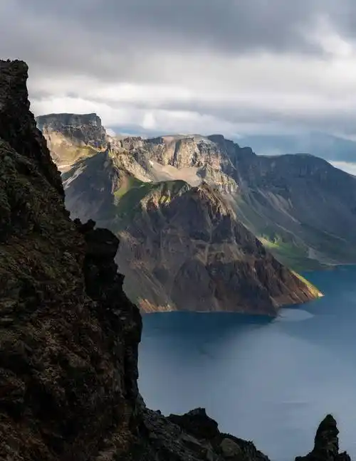 长白山北坡 | 迥临泛海曙,独峙大荒秋_天池_火山_景区
