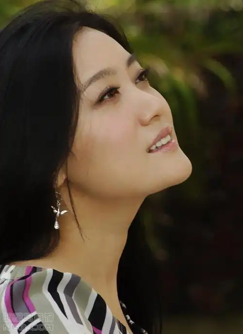 谭晶写真图片-自制800x600壁纸.大图-明星写真馆n63.com