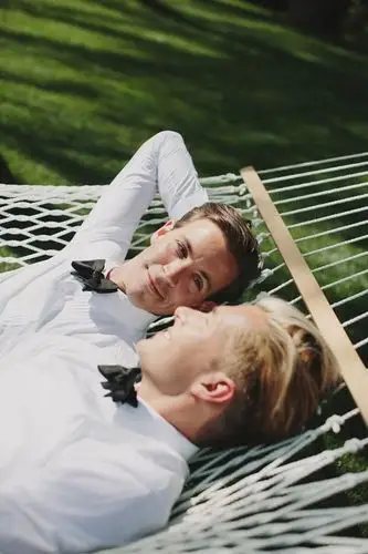 5大类男男婚照拍摄灵感甜蜜互动很有爱