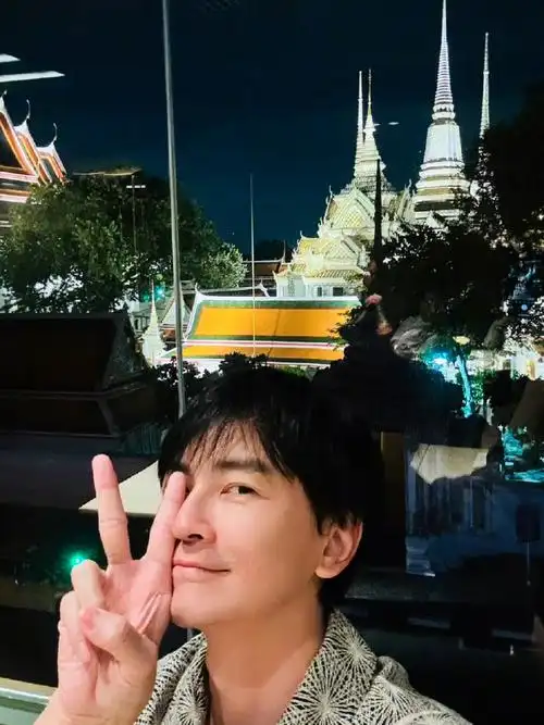 林依晨郑元畅同台颁奖#天啊回忆杀林依晨超话郑元畅超话同台颁奖