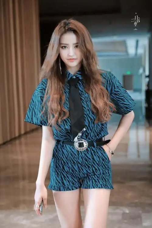 金子涵灌篮上班,无处安放的大长腿,节目搞快点!