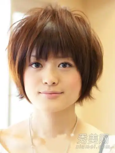 国字脸女生最适合发型