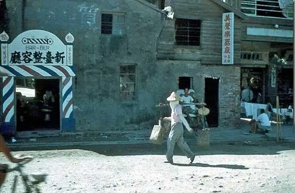 老照片再现20世纪50年代的台湾,看当时的台湾人处于什么样的生活