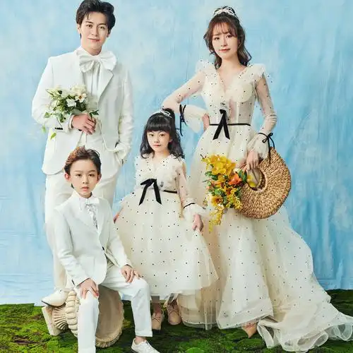 展会新款影楼亲子装儿童摄影服装一家四口全家福艺术拍照写真衣服