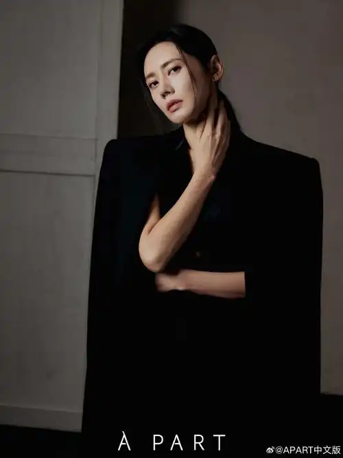 秋瓷炫光影年华时尚大片