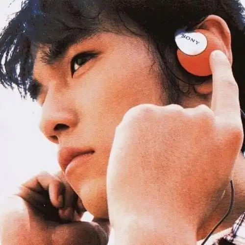 周杰伦头像|在晴天里看花海