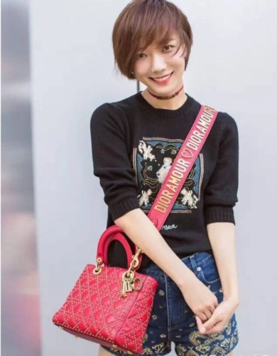 明星都在背的经典奢侈品包包经典款不会时髦又适用