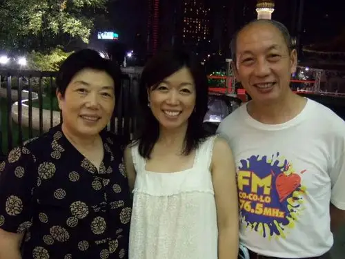 巫慧敏和野营两个上海人的异国缘分在今晚相会