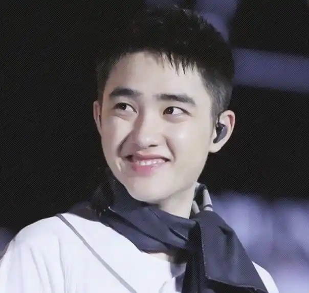 九锥理想型女友都是谁边伯贤喜欢娇小可爱型金钟仁的太好笑