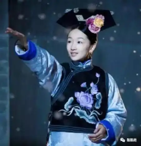 异性的幻想双儿的扮演者是白雪青云志的周小环而且是张一山的女朋友