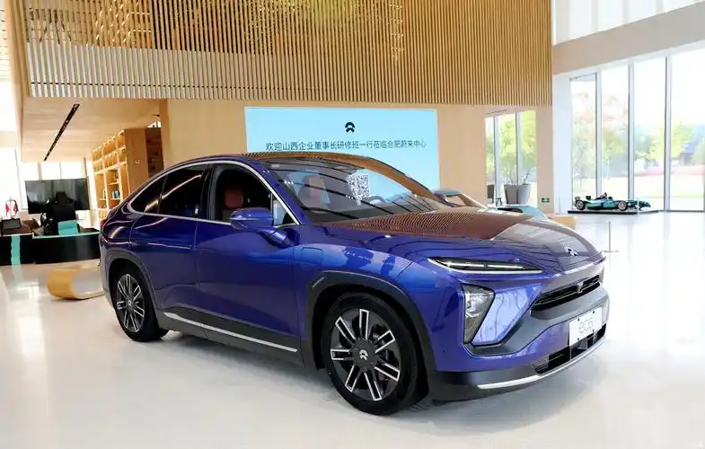 卉眼识车探店蔚来工厂实拍蔚来ec6签名版和性能版