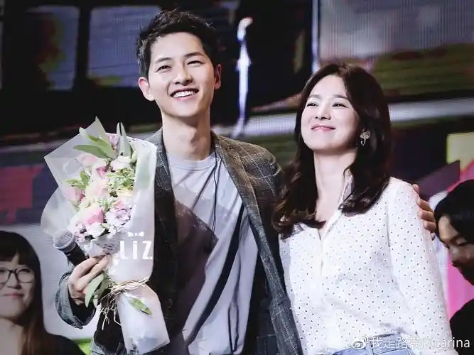 宋仲基&宋慧乔:秀恩爱有什么了不起,你敢结婚吗?