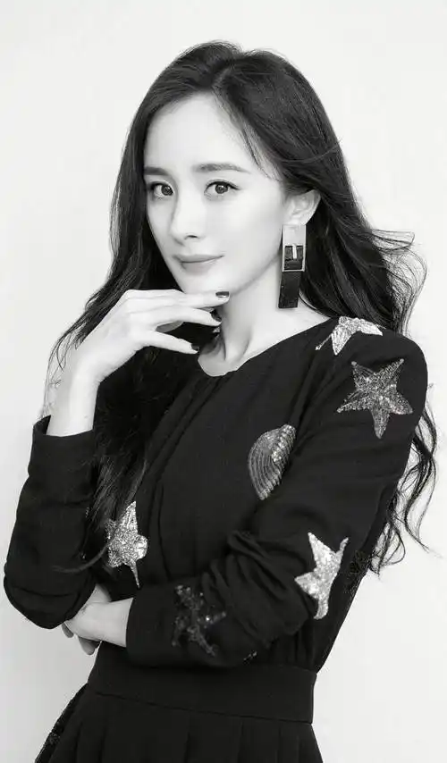 《黑白影像,彩色世界》系列第十一辑-美女专题2_杨幂_笑容_照片