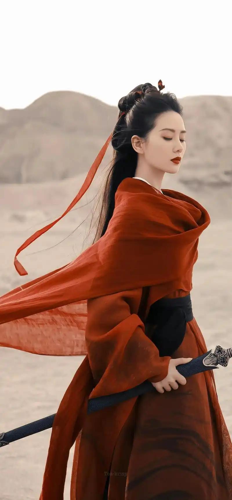 这才是真正的"古风女侠"!当刘诗诗穿上汉服,我被美到了