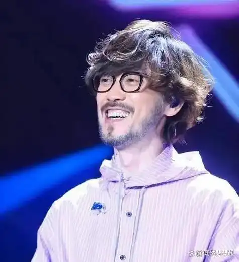 话不知耻!一首代表作都没有却能当乐坛顶流,这些小丑真不害臊