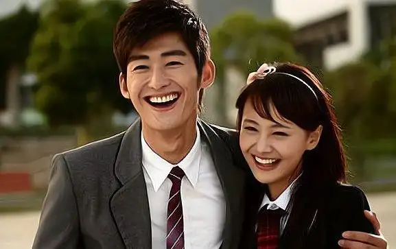 张恒直言郑爽忘不了张翰(郑爽委屈落泪,张恒不哄还提起张翰,郑爽终于