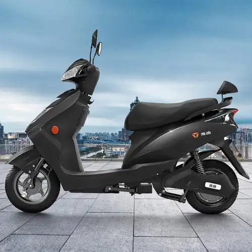 雅迪yadea新款豪华电动车豪战可选石墨烯电池轻便代步踏板车电瓶车