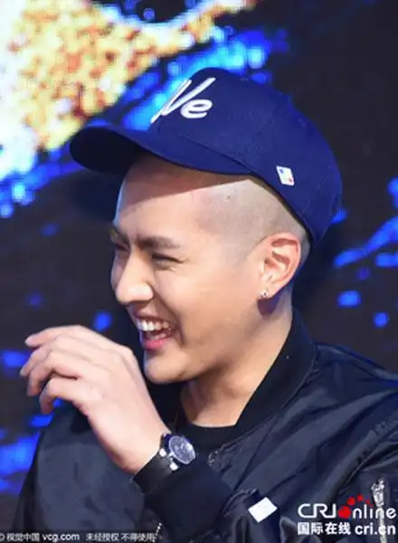 鹿晗似傻狍子,明星大笑多毁形象,我就服沈梦辰