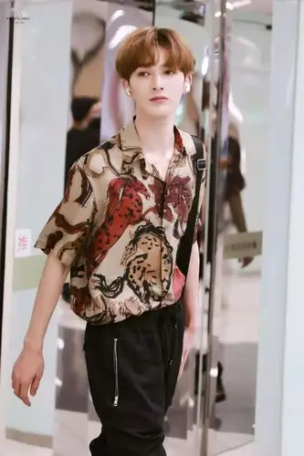 周末安利朱正廷2020年度小结