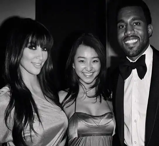 美女孩逼真ps与明星大咖合照能以假乱真