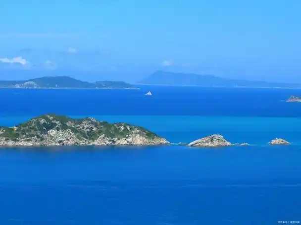 蓝色对摄影作品的影响是什么蓝色的魅力如何体现