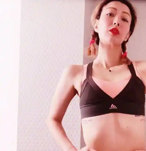 原创48岁郑秀文瘦身36斤饮食曝光按照这份饮食吃一个月瘦10斤