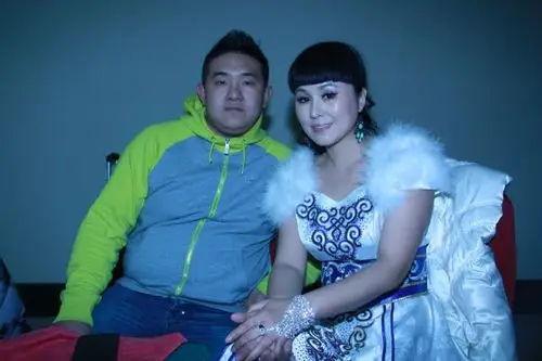 友情代理乌兰托娅