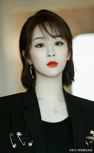 杨紫黑衣诠释难得一见"冷气范",甜妹子变装太意外,必须看!