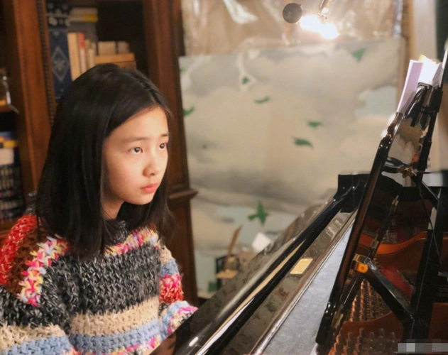 黄磊儿子三岁生日多多亲手为弟弟做蛋糕心灵手巧被赞宠弟狂魔