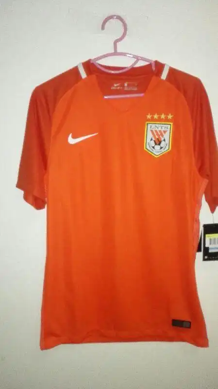 17-18赛季鲁能新款主场球衣 球迷版,专柜全新