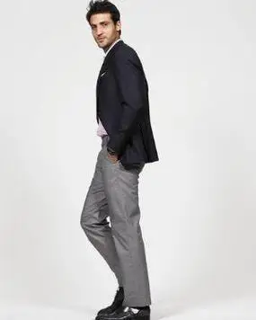 灰裤子和什么颜色的搭配 颜色的搭配-ship188.com