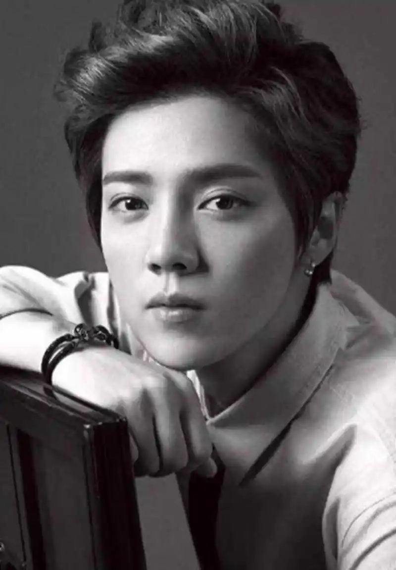 12星座专属男神:天蝎座专属男神——易烊千玺