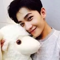 杨洋的头像最帅图片